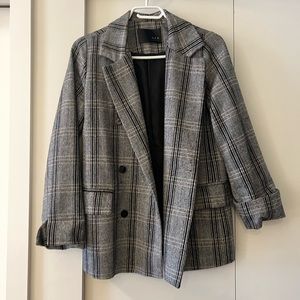Women’s grey checkered blazer